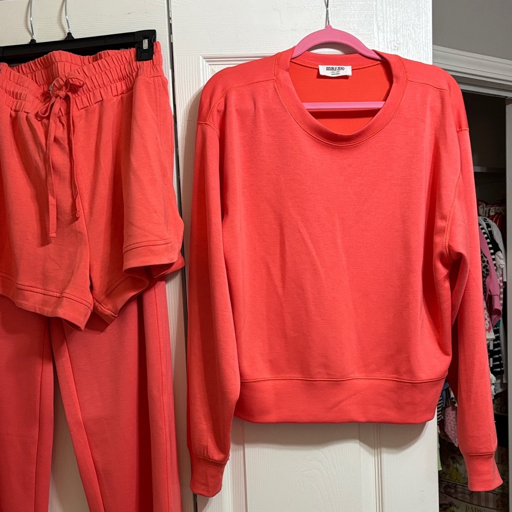 Double Zero Coral Track Pants, Shorts & Sweatshirt Set LIKE NEW WORN ONCE - Picture 9 of 14